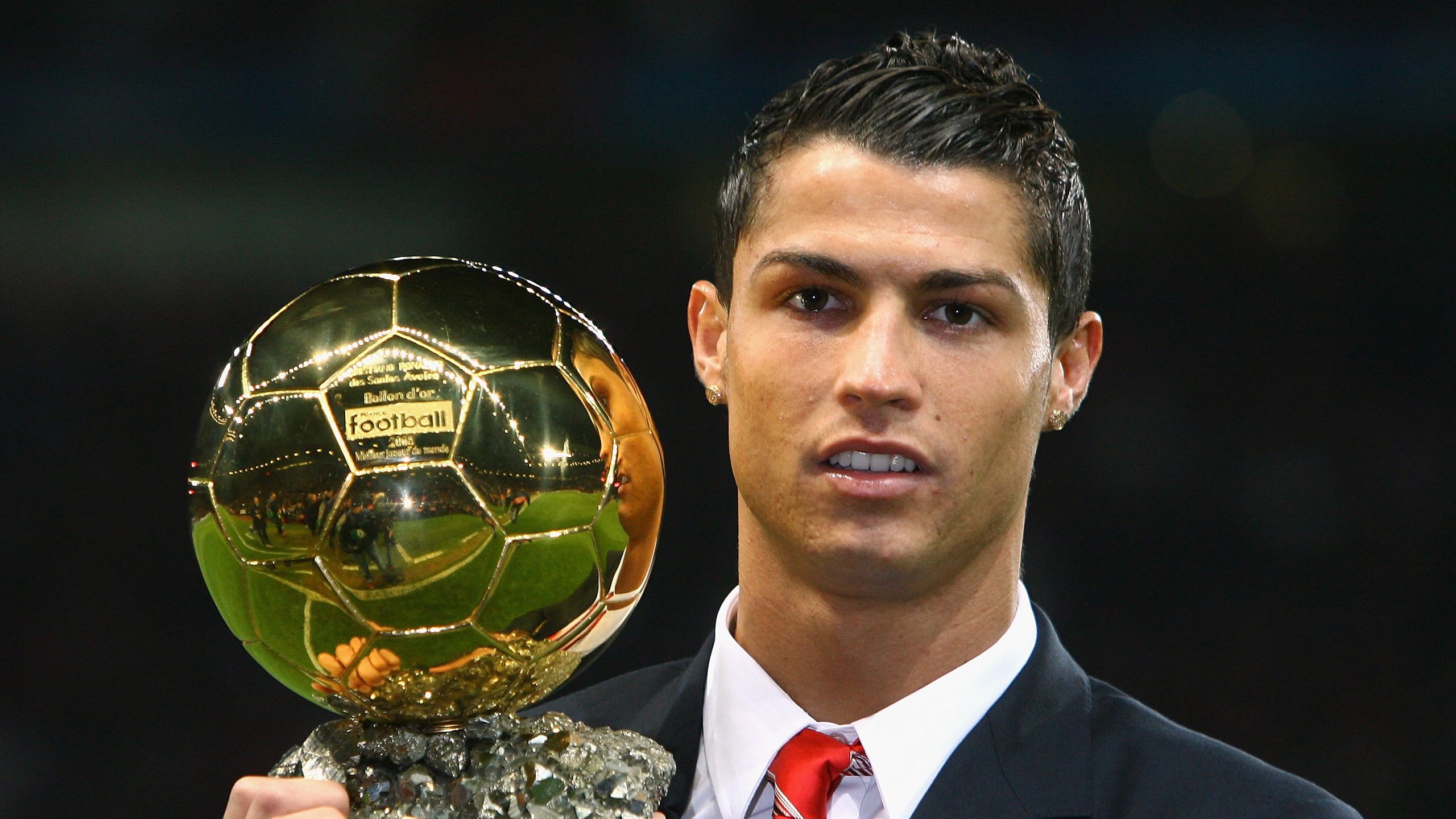 冰壶锦标赛：冰面上的战略博弈，冰壶比赛规则视频讲解